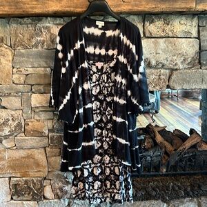 Robe and chemise set